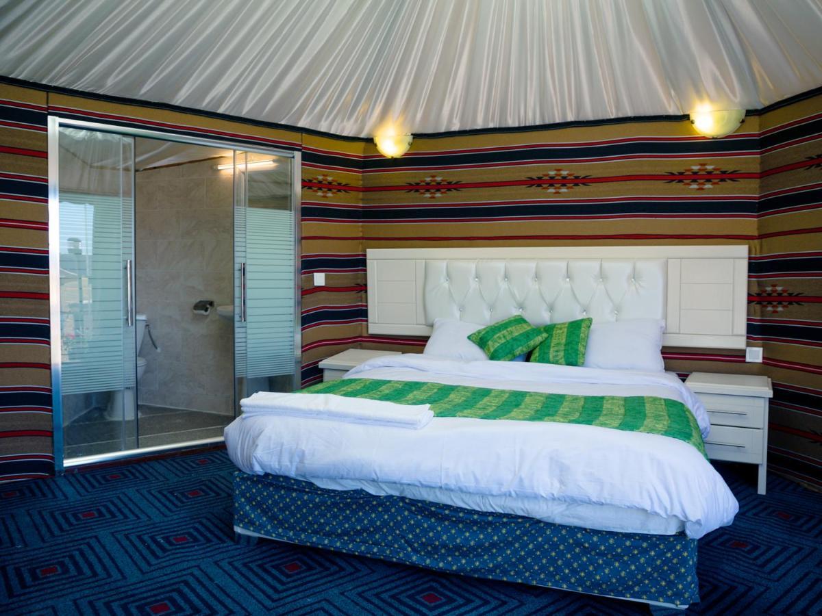 The Rock Camp Petra Hotel Wadi Musa Exterior photo