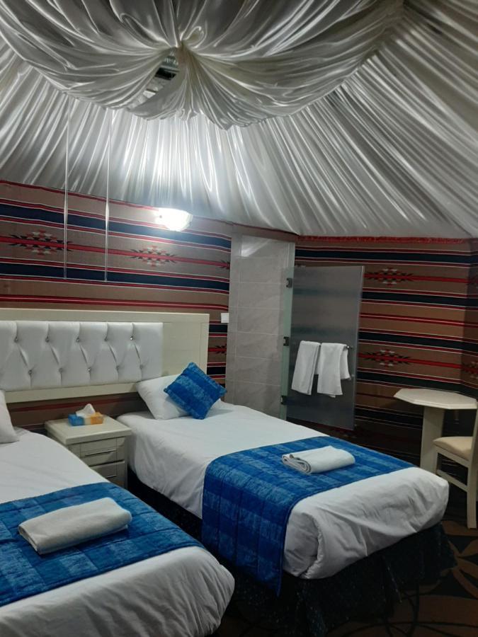 The Rock Camp Petra Hotel Wadi Musa Exterior photo
