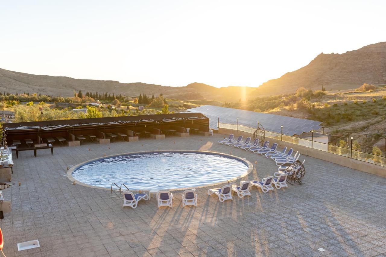 The Rock Camp Petra Hotel Wadi Musa Exterior photo